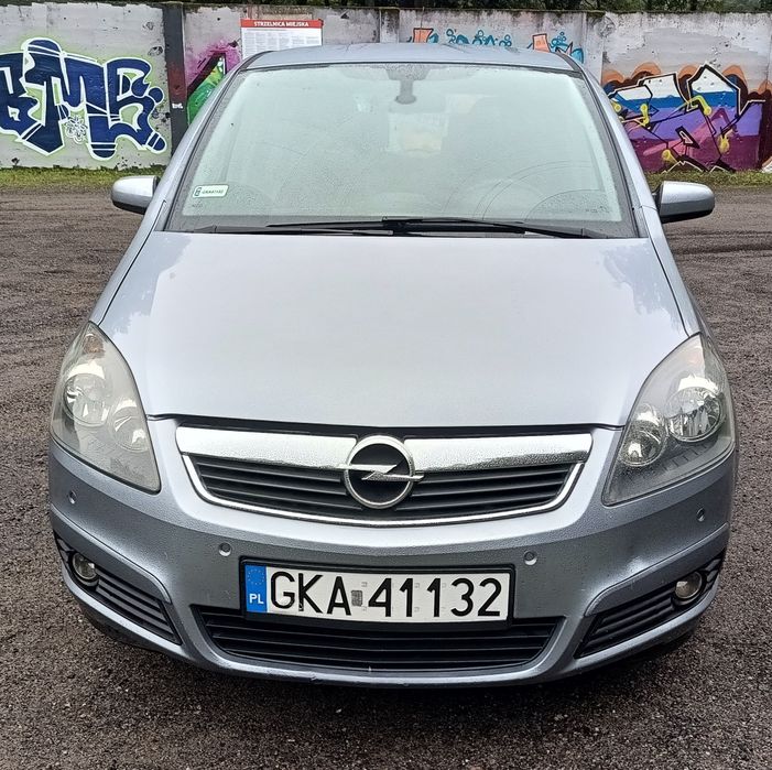 Opel Zafira • Skóra, Navi, 7 miejsc • Stan bdb!