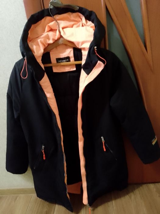 Зимняя куртка, пуховик