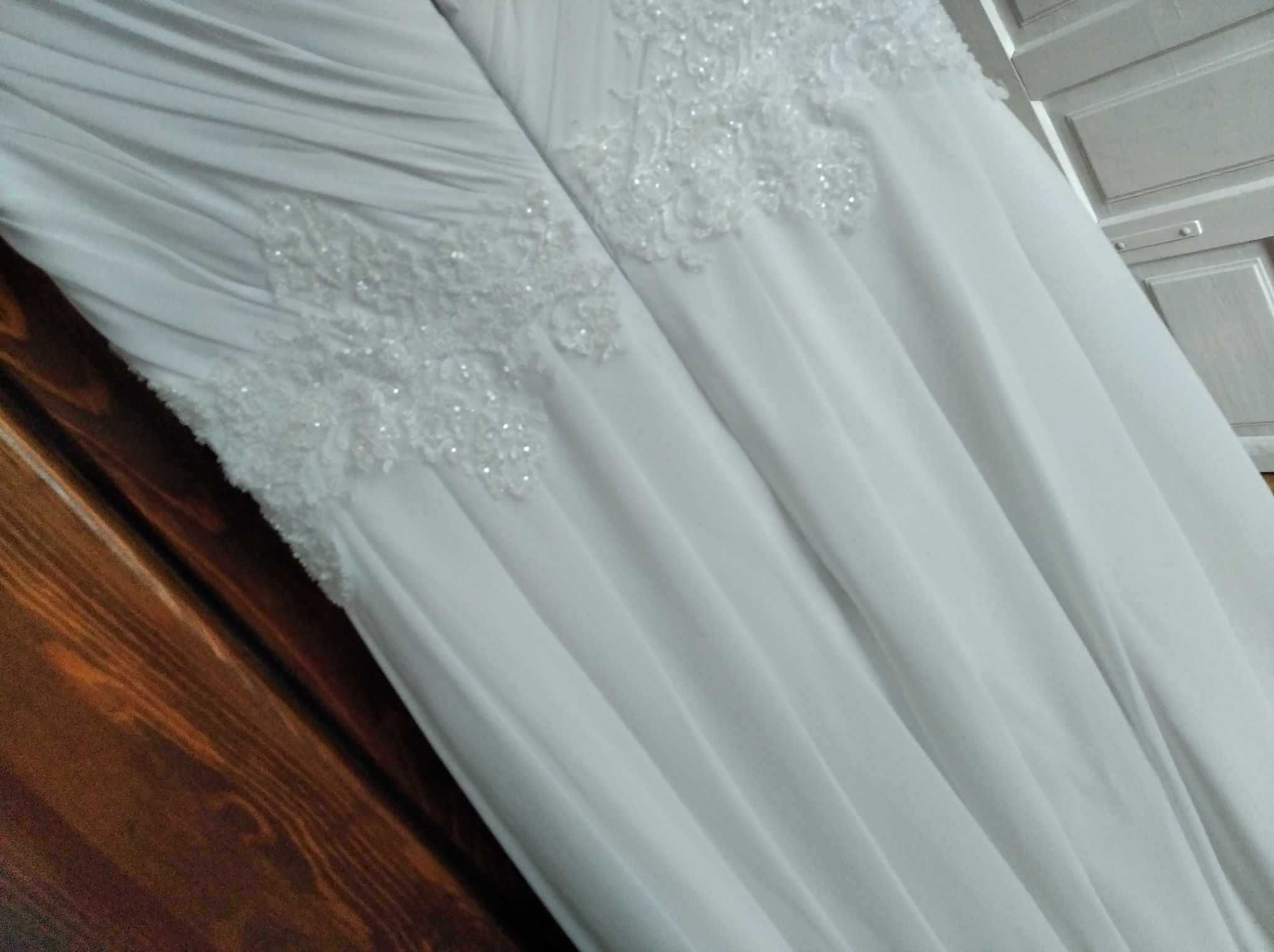 suknia ślubna biała długa 38