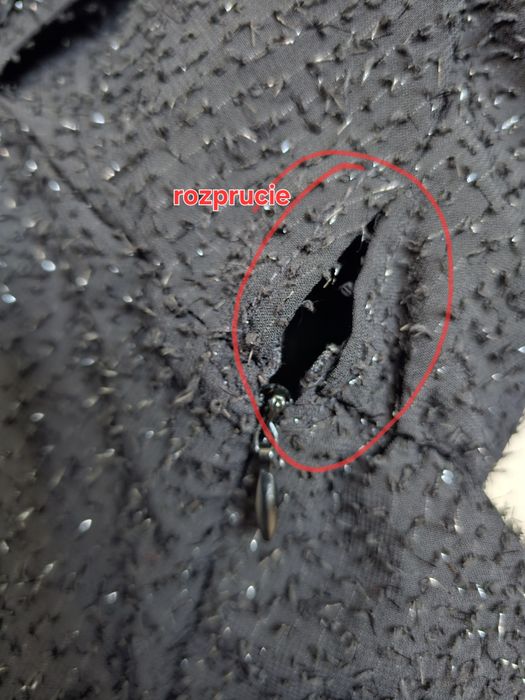 Czarna wieczorowa sylwestrowa sukienka Charlior  M/L Opis