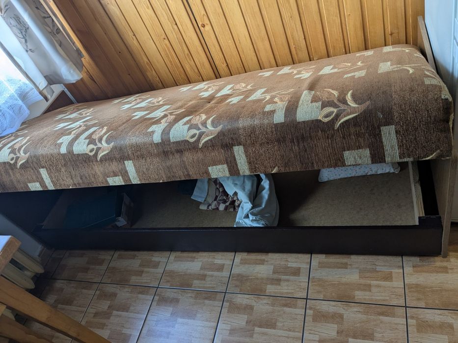 Tapczan, łóżko, leżanka, wersalka, sofa