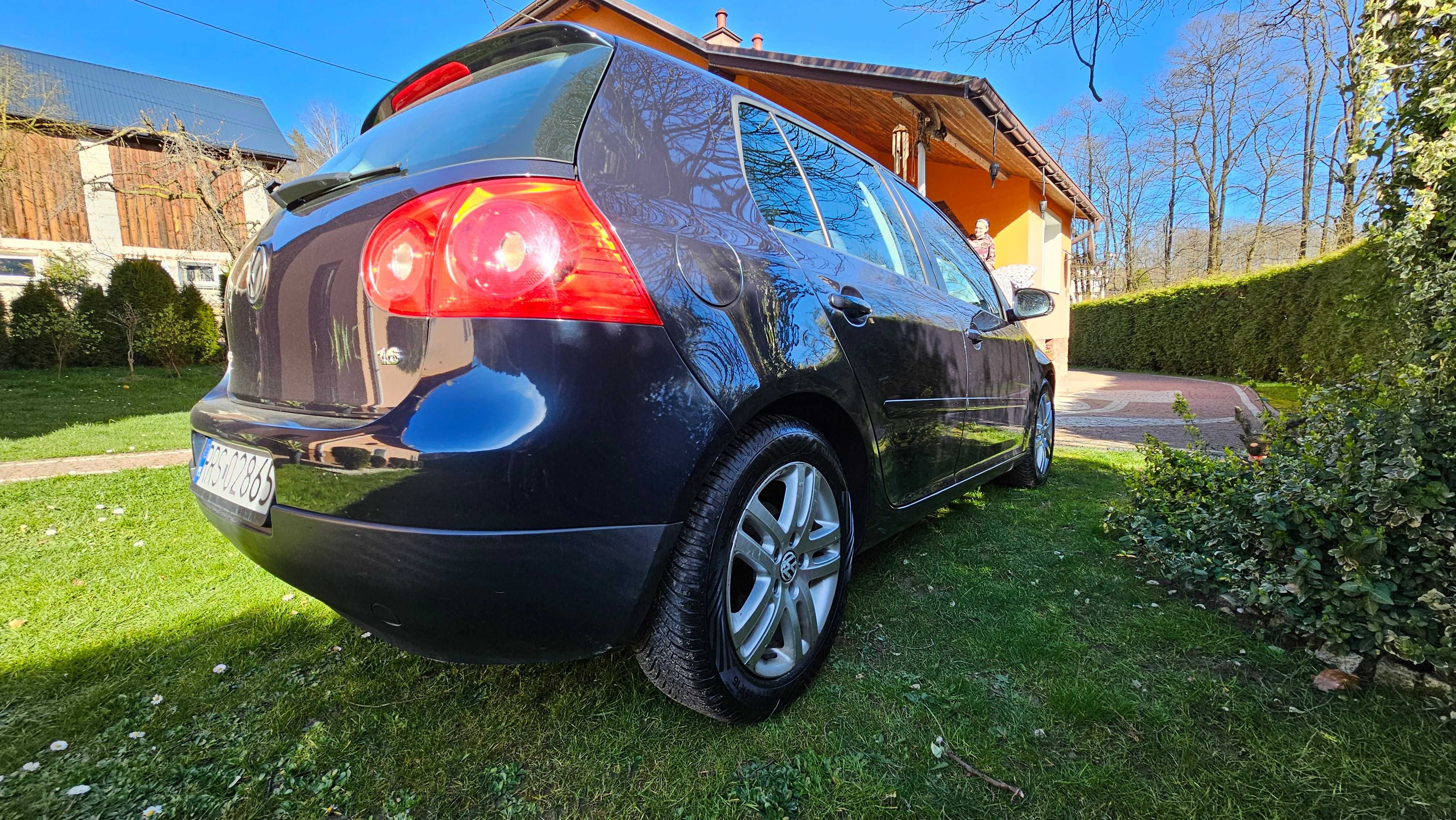 Volkswagen Golf 5 V 1.6 MPI + LPG super stan