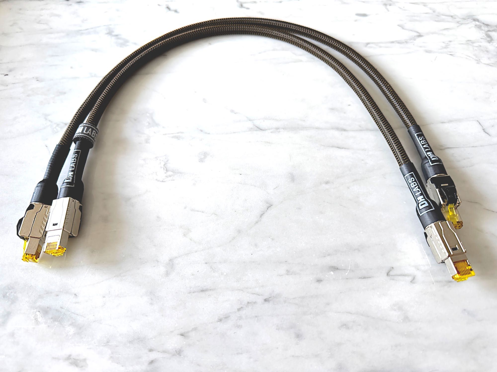 DH Labs Reunion CAT8 Ethernet Cable 2szt. Przewody Audio LAN Srebro