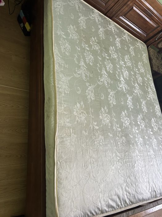 Матрас 160*200.
