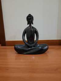 Budha preto decoração