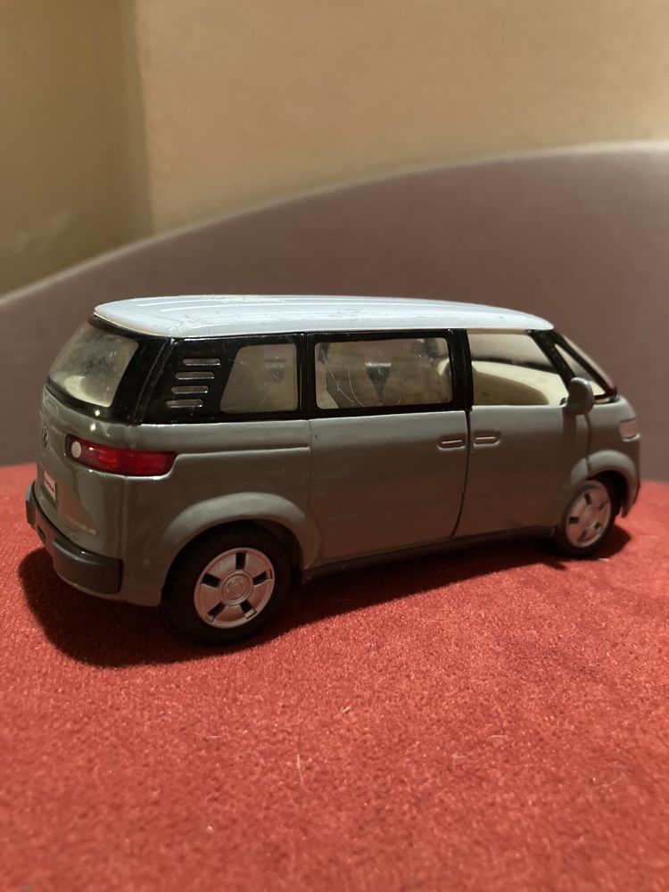 Model Volkswagen New Microbus