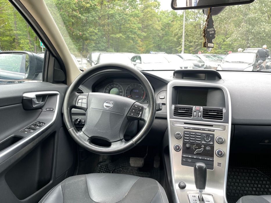 VOLVO XC60 2.4 D5 AWD 4x4 Automat Panorama