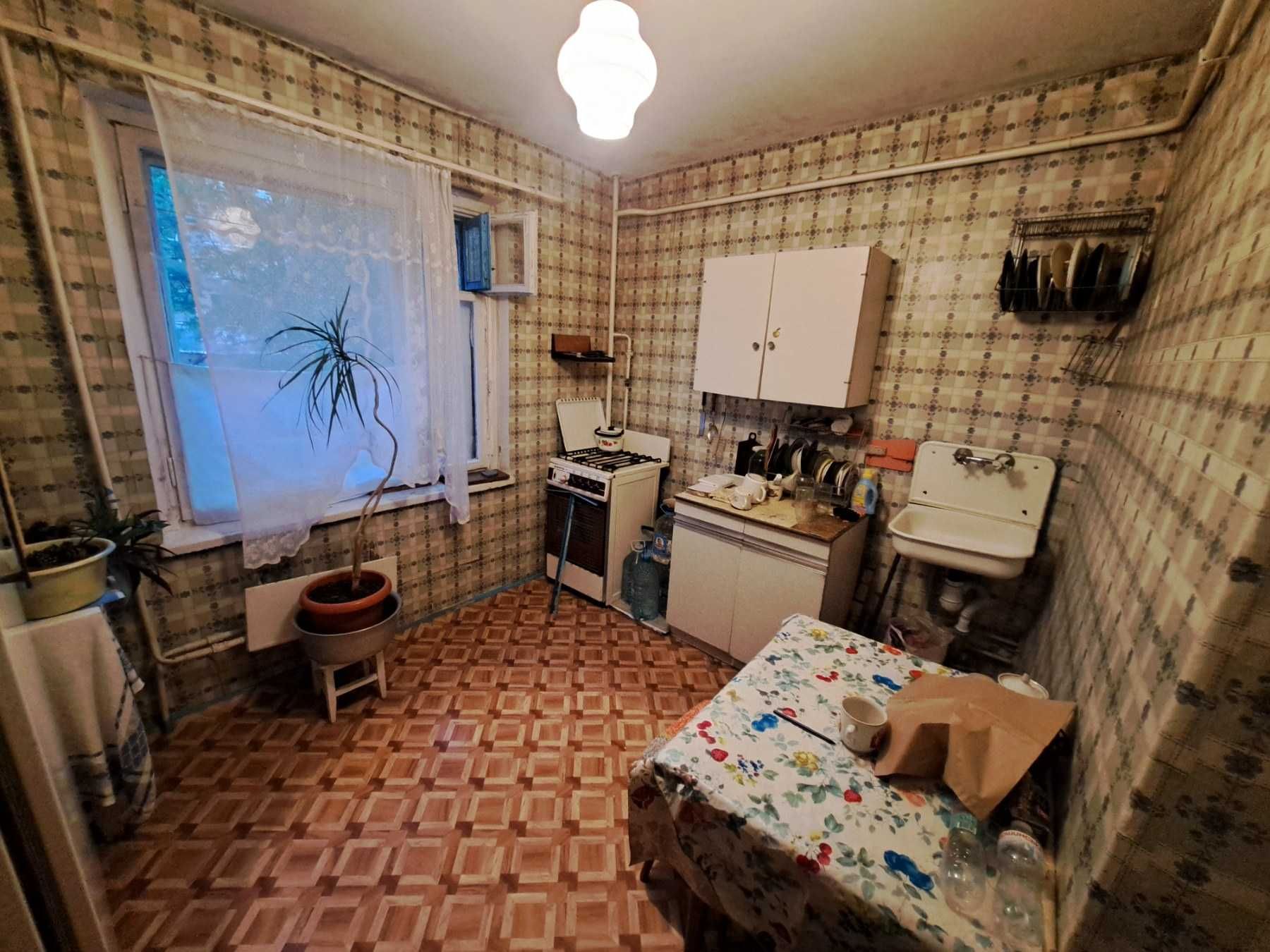 Квартира 1 комнатная ул.Парковая 99 р-н Даманский