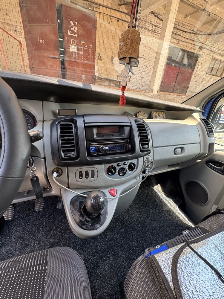 Продам Renault Trafic 2009