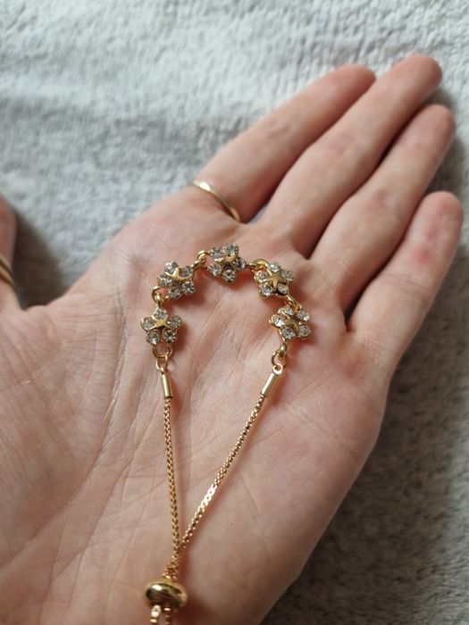 Złota bransoletka asos na ślub biżuteria