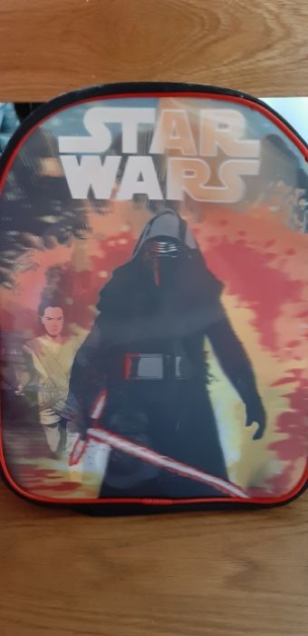 Mochila criança nova