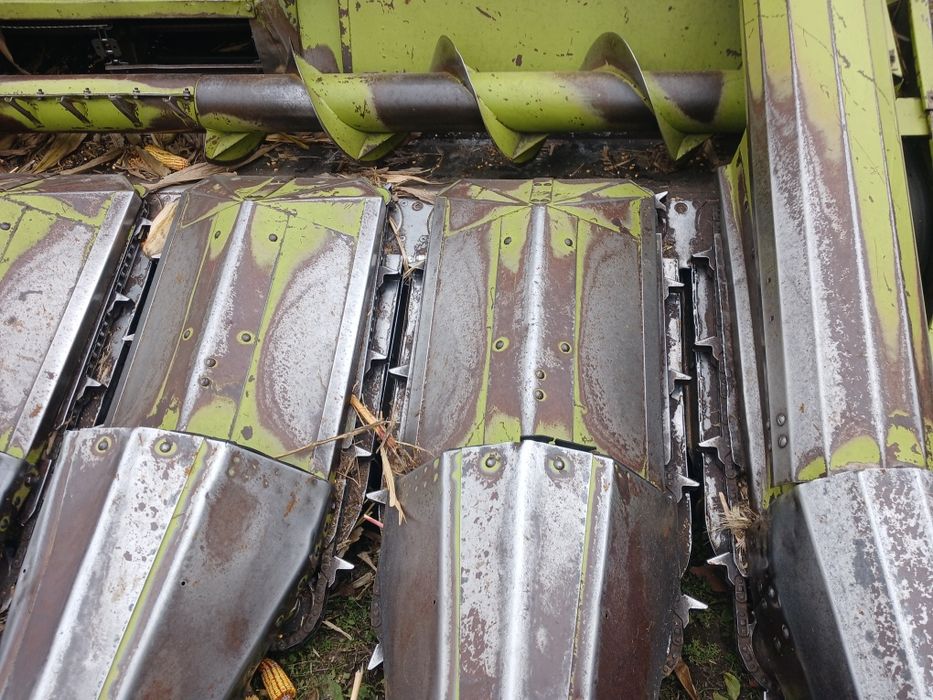 Продам жатку кукурудзяну