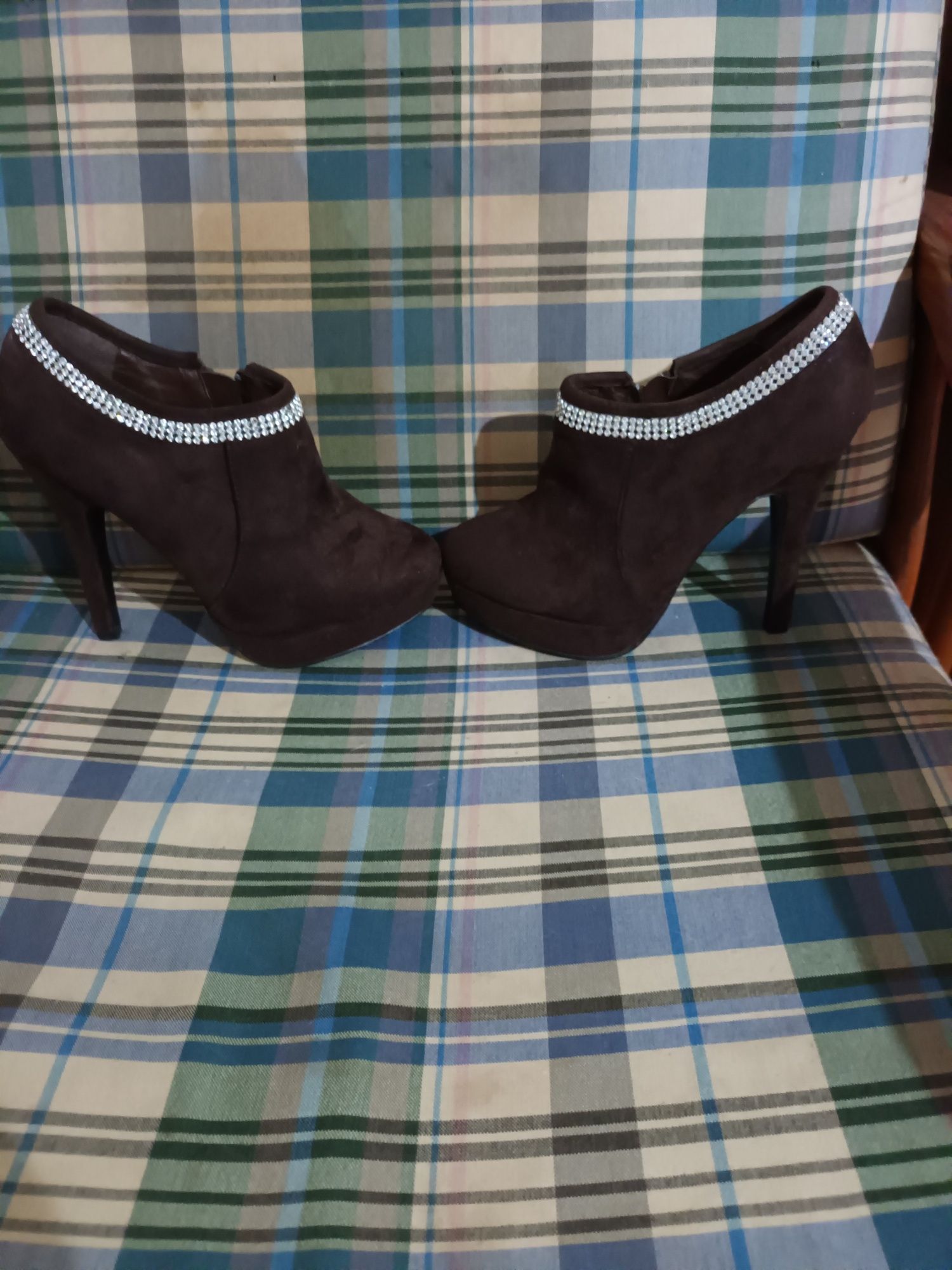 Sapatos de camurça