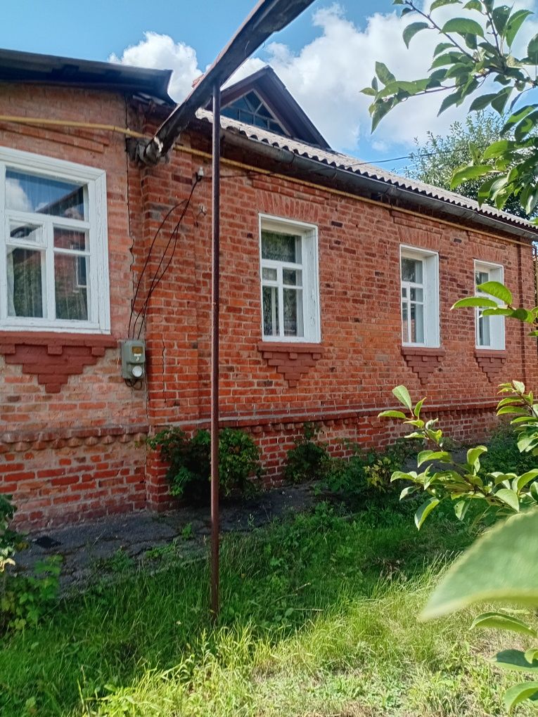 Продам ДОМ 112м2   Люботин рядом центр 30500уе