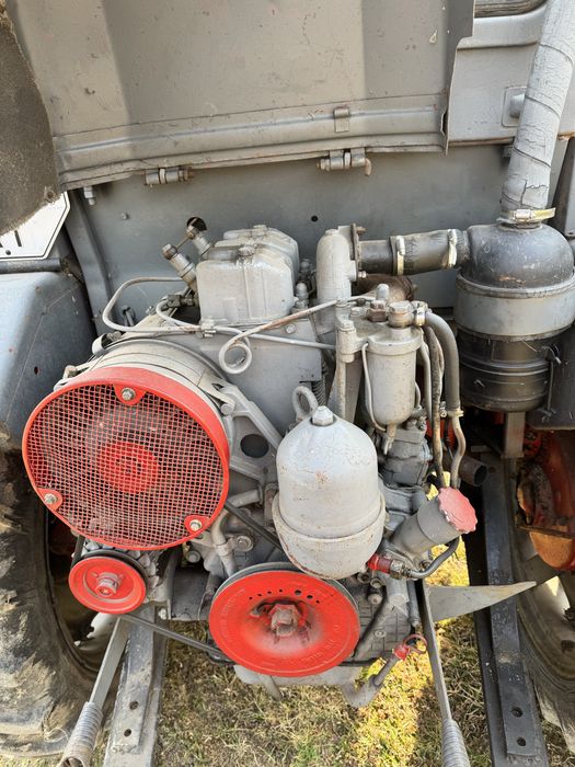 Продам Трактор Т16