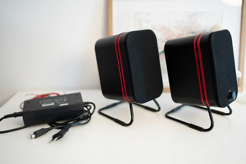 Colunas Hi-Fi Audyssey – som premium e design moderno