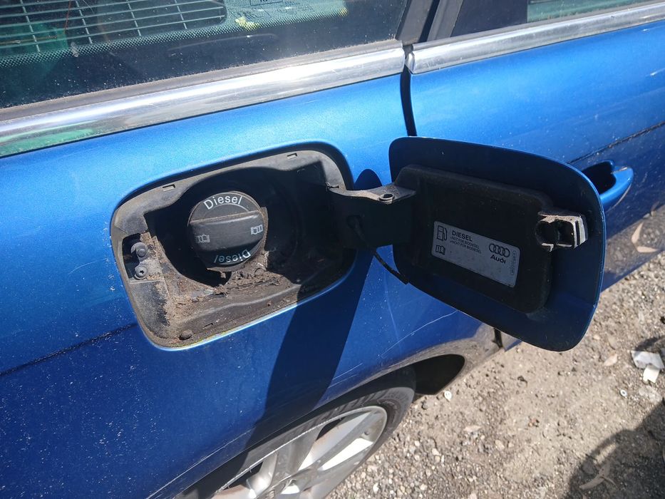 Tampa depósito combustível AUDI A4 Avant (8K5, B8)