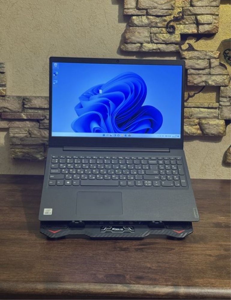 Ноутбук Lenovo V15 IPS i5 10th SSD