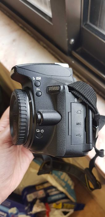 Câmara 5600 da Nikon