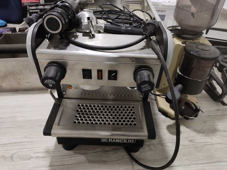 Conjunto com Maquina café Rancilio