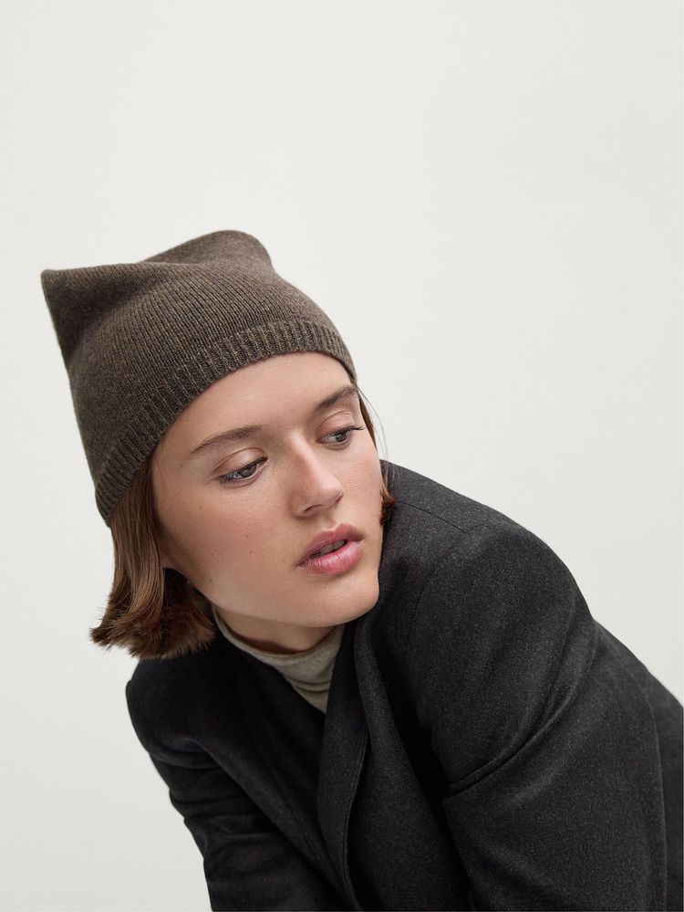 шапка жіноча Massimo Dutti