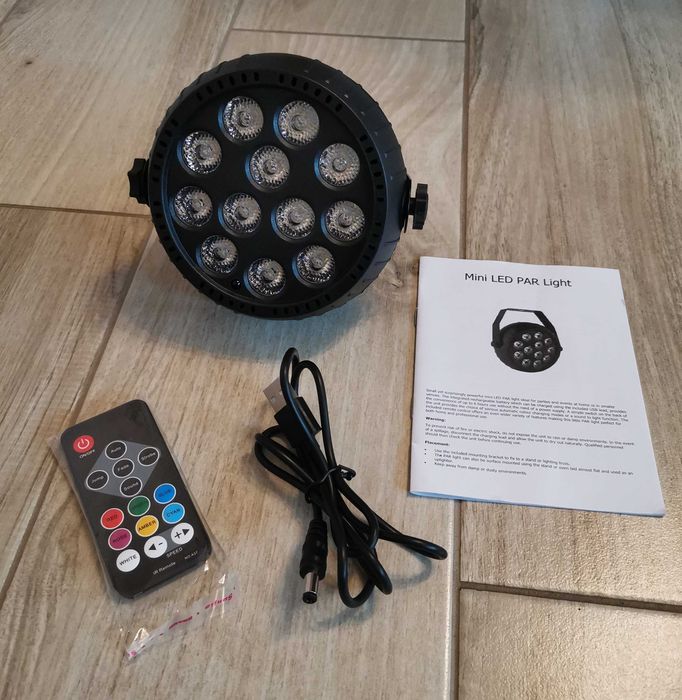 4x reflektor sceniczny LED RGB akumulator pilot scena DJ impreza