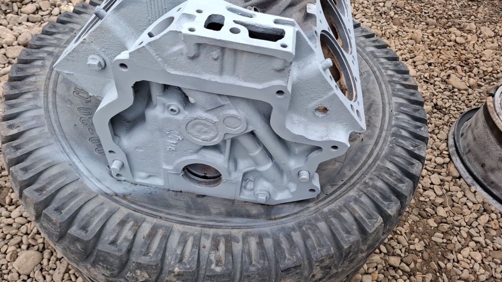 Блок двигуна зіл 130