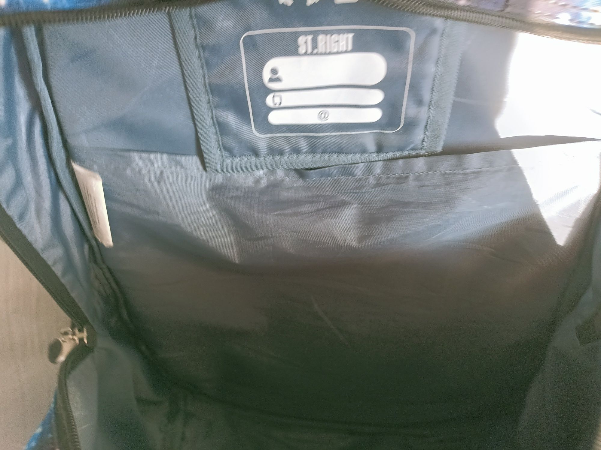 Plecak 4-komorowy z kieszenią termiczną + piórnik gratis