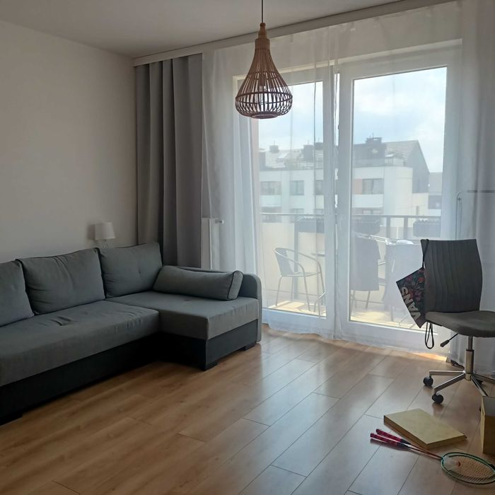 Na wynajem słoneczne mieszkanie dwupokojowe w nowym budownictwie.