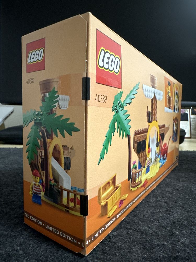 LEGO 40589 - Plac zabaw ze statkiem pirackim