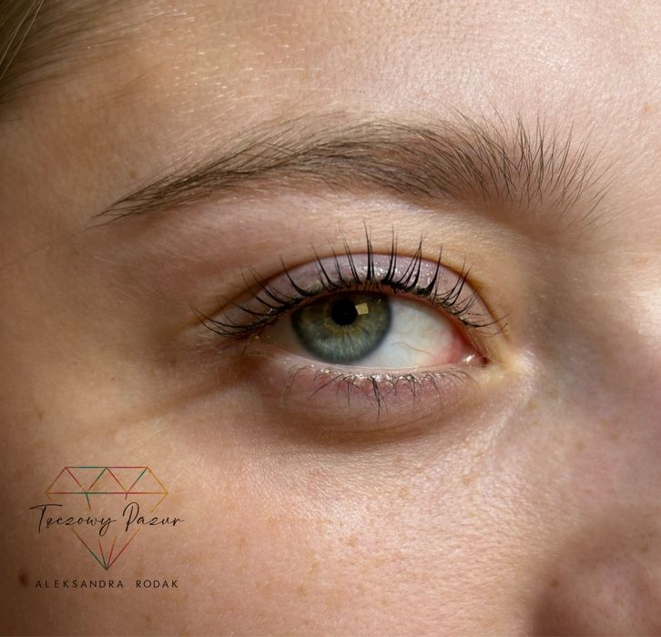 Stylizacja paznokci, pedicure, laminacja brwi i rzęs, henna, paznokcie