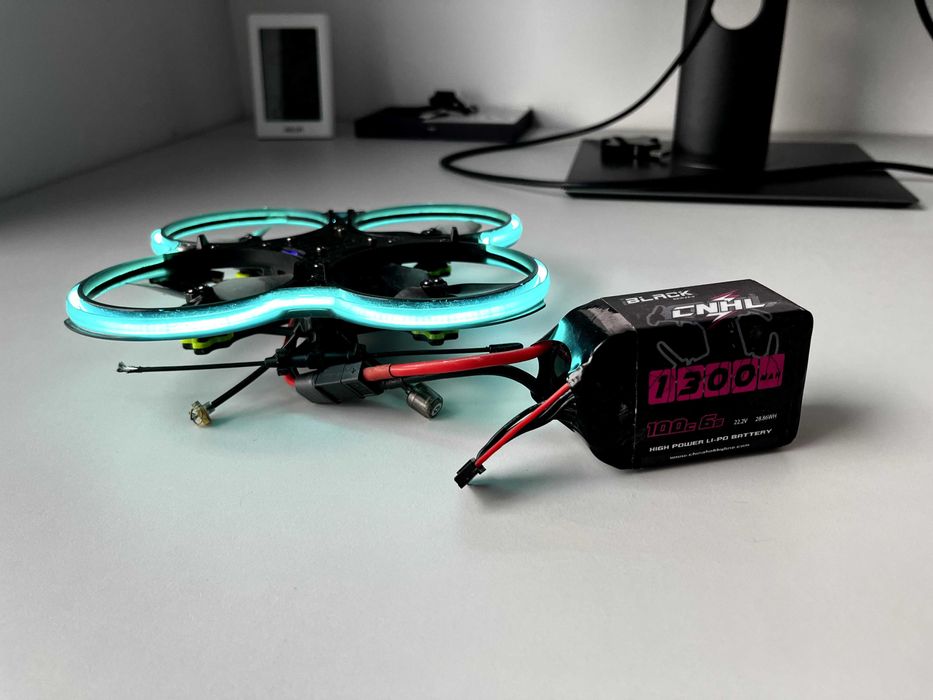Dron fpv cinebot30 6s Walksnail elrs 868 MHz GPS