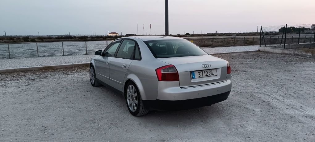 Audi A4 11.9TDI 130cv B6