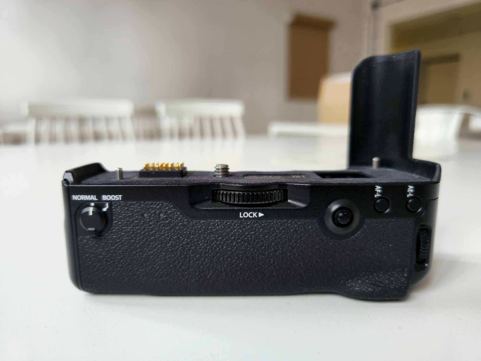 Batterypack do Fujifilm X-T2 wraz z akumulatorami