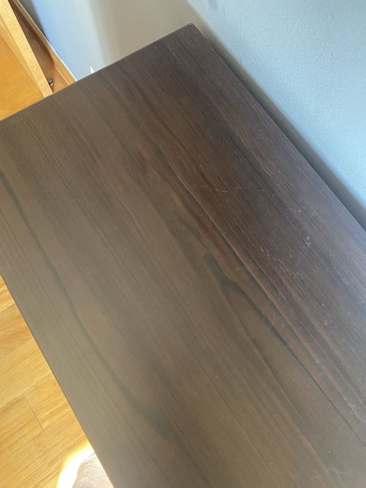 móvel de sala castanho