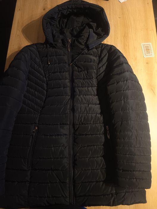 Kurtka damska zimowa pikowana i ocieplana granatowa w rozmiarze XL