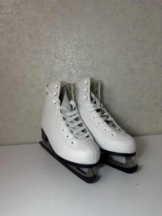 Коньки 33 розмір