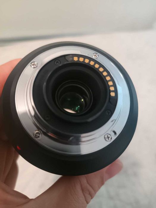 Panasonic 45-200mm f/4-5.6 в гарному стані зі США