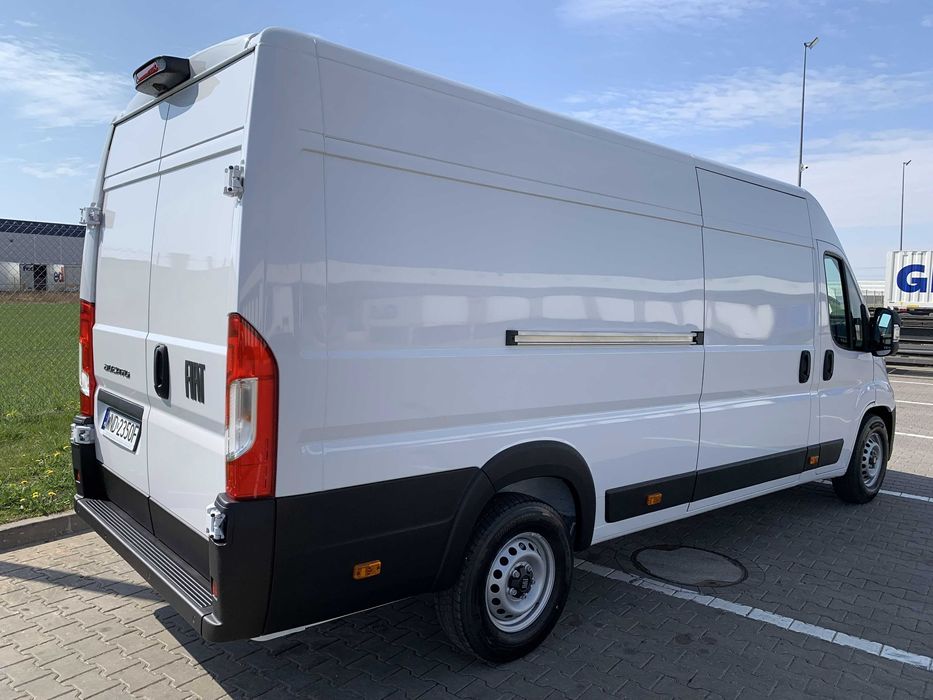 Wypożyczalnia aut dostawczych, Wynajem blaszaka dostawczaka Ducato 4m