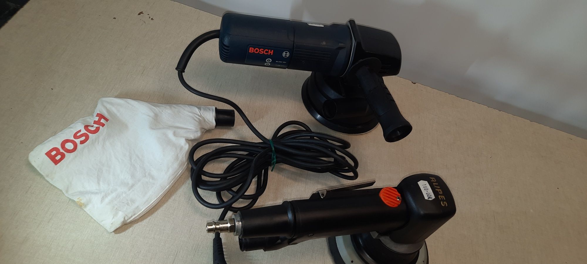 Lixadeira excêntrica Bosch  GEX 150 ACE com regulação de velocidade
