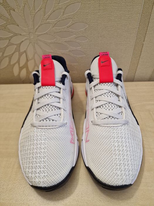 Жіночі кросівки Nike Metcon 8 розмір 37.5