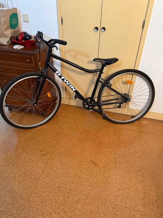 Bicicleta com pouco uso