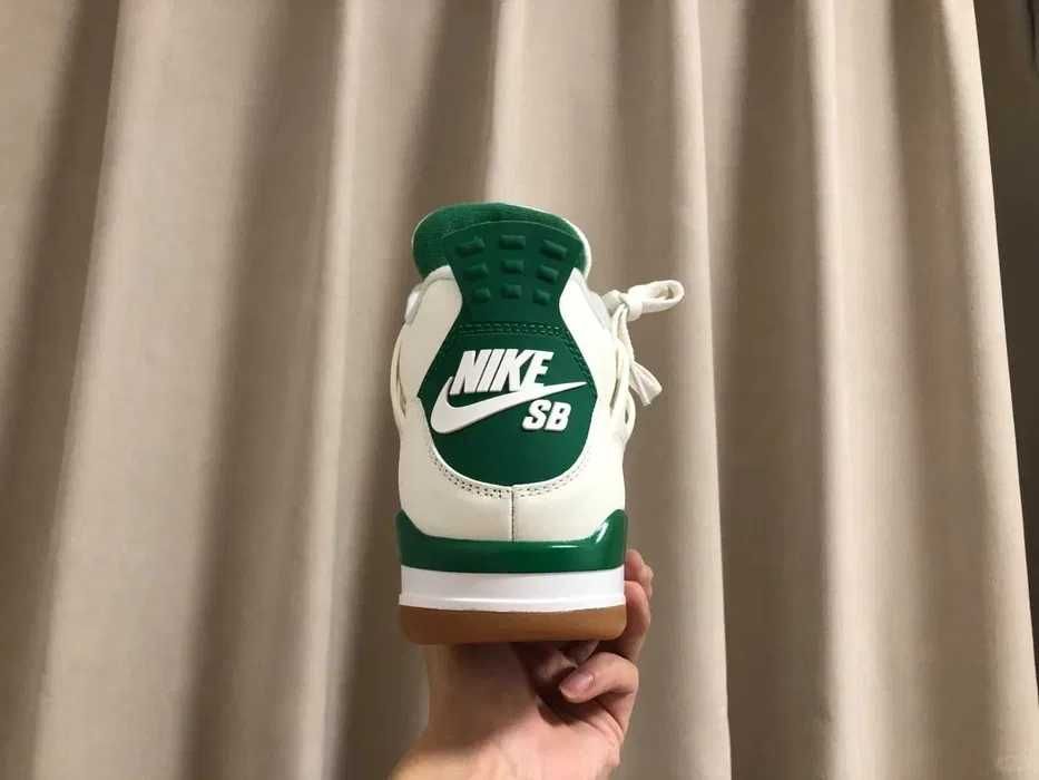 Buty damskie Trampk Jordan 4 Retro zielony R.41