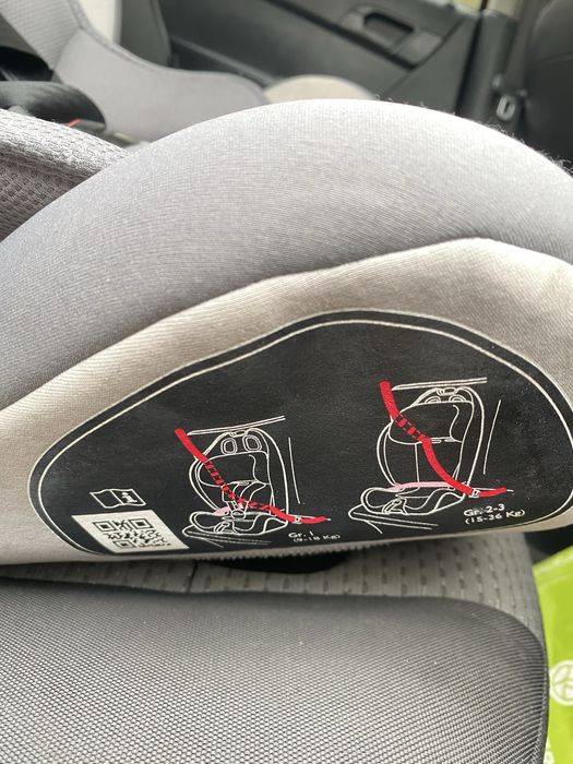 Автокрісло Chicco Gro-Up 1-2-3  (9-36кг)