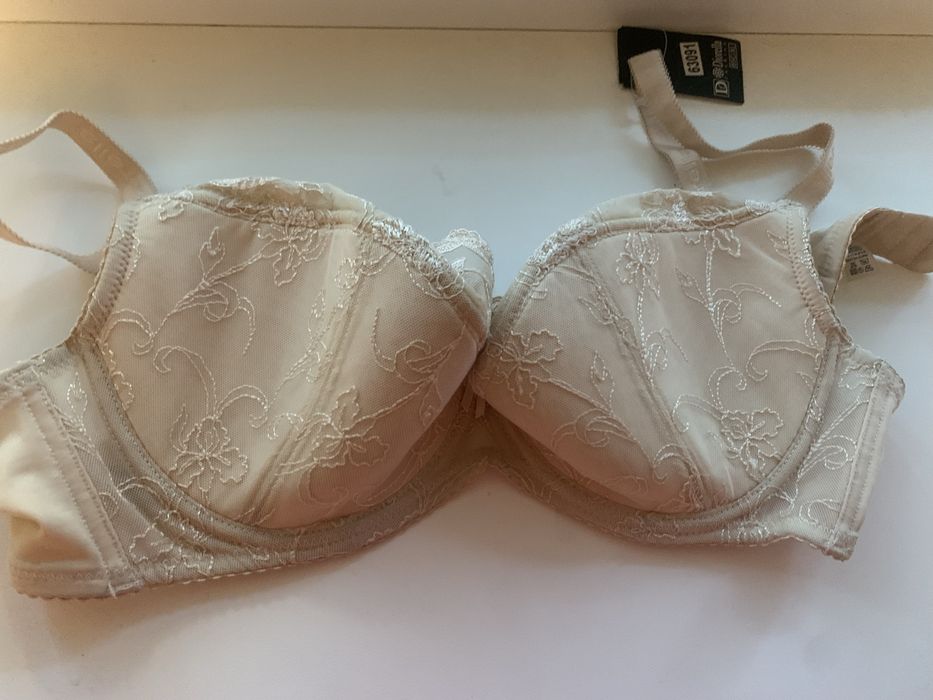 Бюстгалтер женский