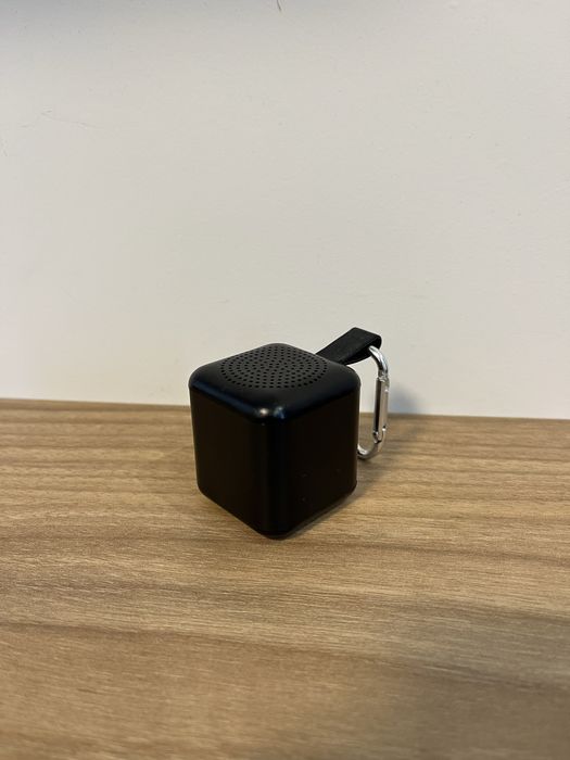 Портативна колонка Bluetooth