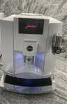 Nowy Ekspres do kawy Jura E8 piano white.