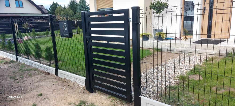 Montaż i sprzedaż ogrodzeń panelowych , Ocynk, RAL