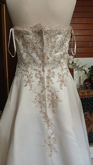Vestido de Noiva Elegante
