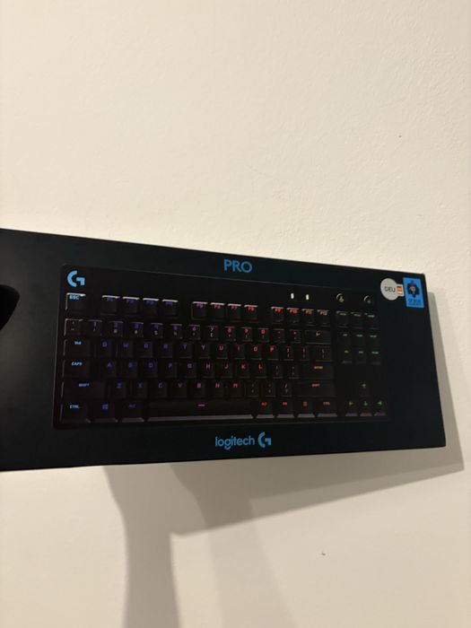 Logitech G PRO геймерська клавіатура